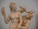 escultura Afrodita y Pan